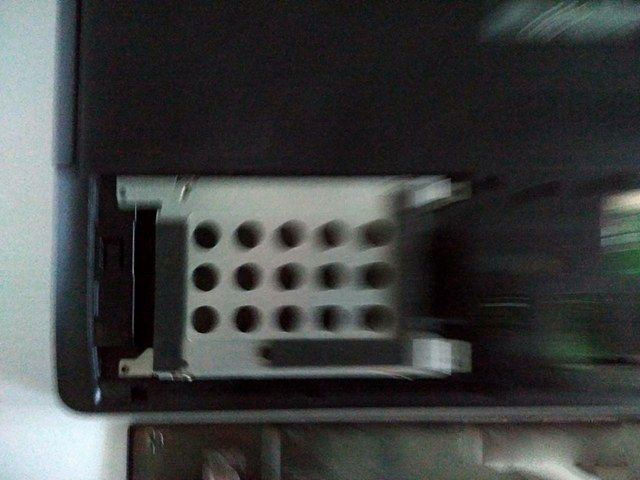 华硕X550C怎么拆机 华硕X550C清理灰尘与升级SSD图文教程