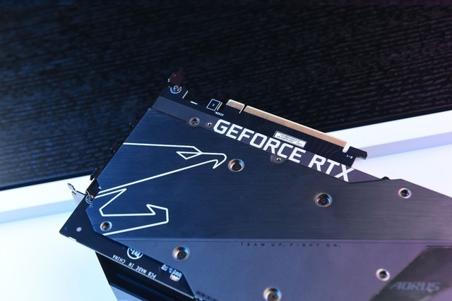 技嘉AORUS GeForce RTX 3080 XTREME 10G大雕怎么样
