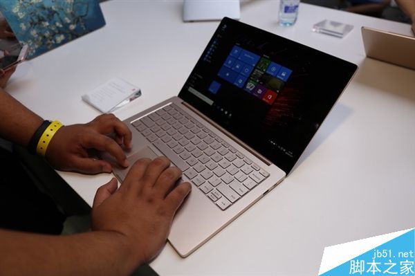 3499元、4999元价格贵吗?小米笔记本Air12、13现场实拍图赏