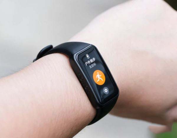 荣耀手环6好不好用 荣耀手环6上手体验