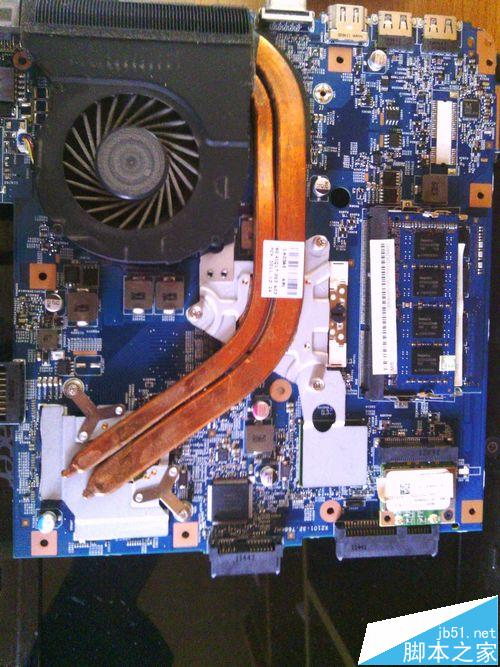 宏基4750g怎么拆机?宏基4750g拆机清灰的图文教程