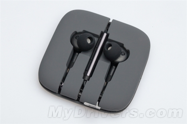 99元小米新一代活塞耳机开箱图赏 极简设计风格