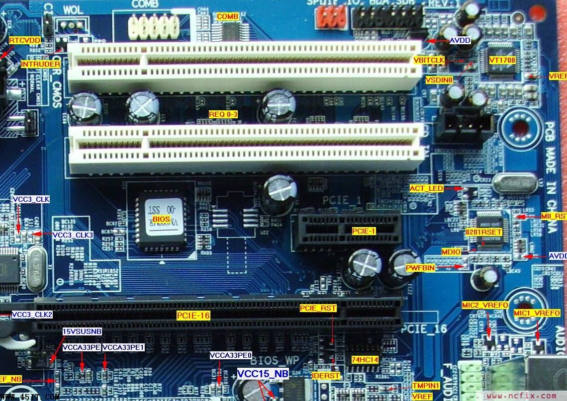 技嘉VM900M主板测试点实图