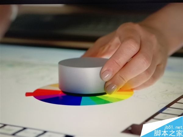 微软发布Surface Studio一体机:28寸超薄屏幕/GTX 980M显卡