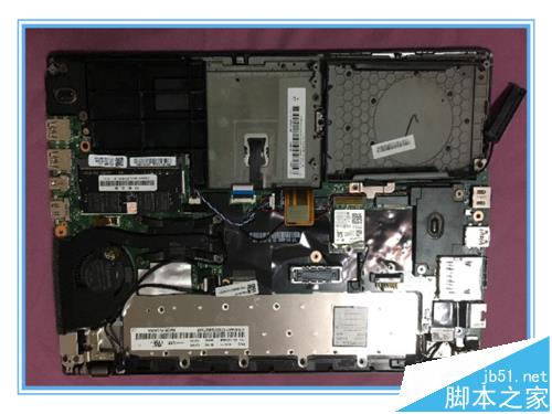 thinkpad X260笔记本怎么拆机换硬盘?