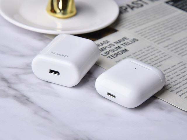 华为FreeBuds2Pro和苹果AirPods2哪款好 两款耳机对比评测