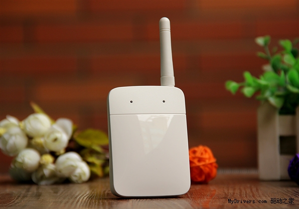 300Mbps Wi-Fi增强神器新版极卫星2015开箱图赏