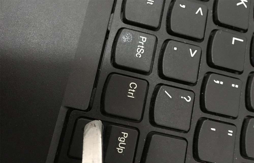 联想E470笔记本怎么拆卸键盘?