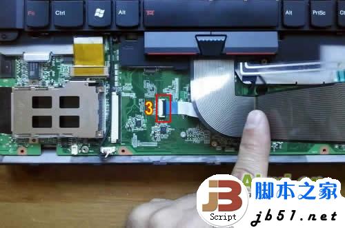 ThinkPad E40 笔记本详细拆机方法(图文教程)