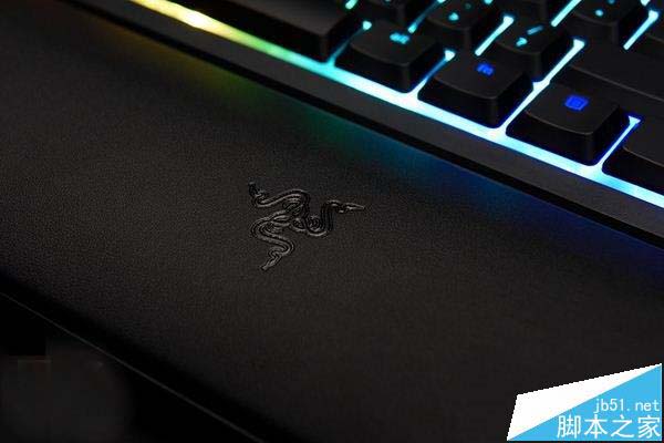 雷蛇Ornata Chroma机械薄膜键盘发布 100美元左右