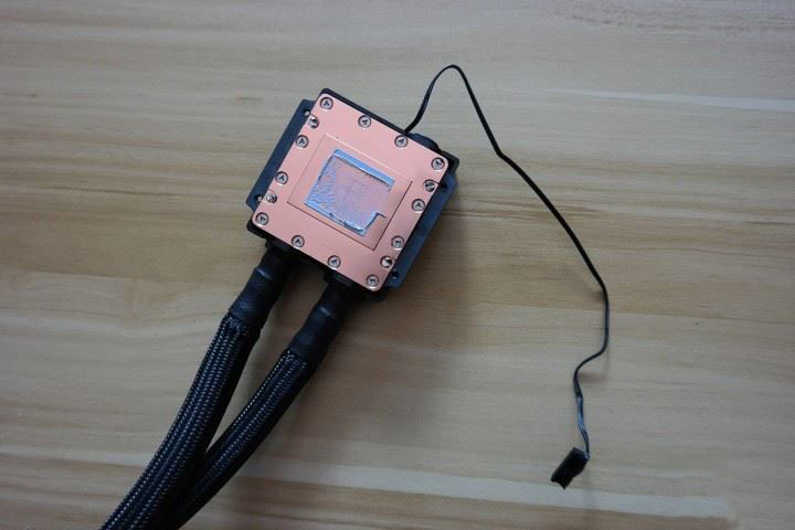 七彩虹iGame RTX2070水冷显卡图解评测