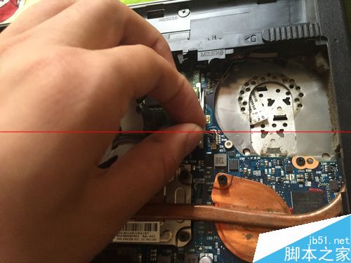 惠普笔记本 ProBook 4431S怎么拆机清理风扇？