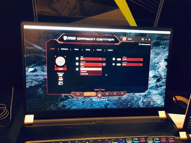 具备电竞级RTX2080却不到19mm 微星绝影GS75评测介绍