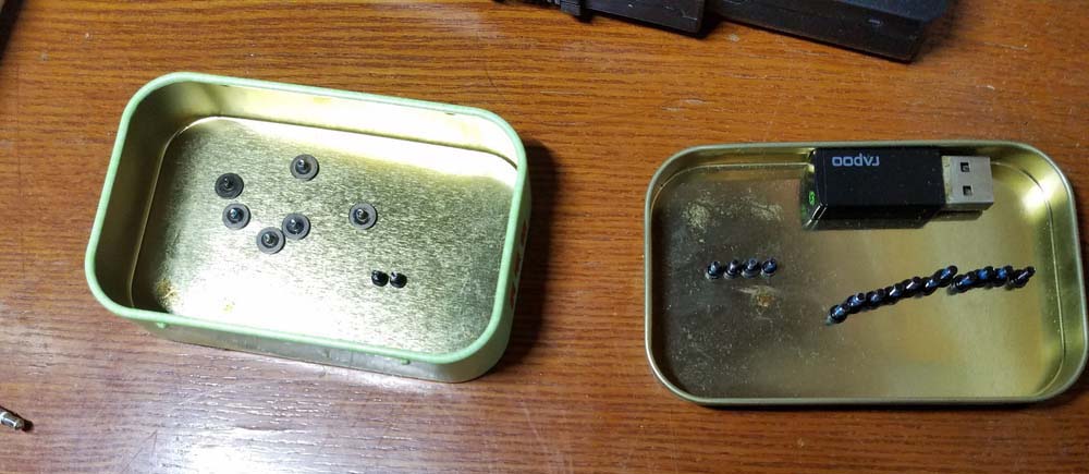 联想M5400笔记本怎么拆机清理内部灰尘?