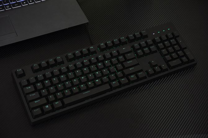 雷柏V808 RGB机械键盘值得买吗 雷柏V808 RGB游戏机械键盘评测