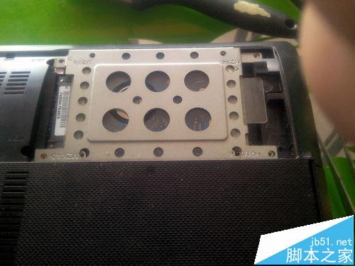 华硕A43S笔记本怎么拆机?华硕A43S详细的拆机图文