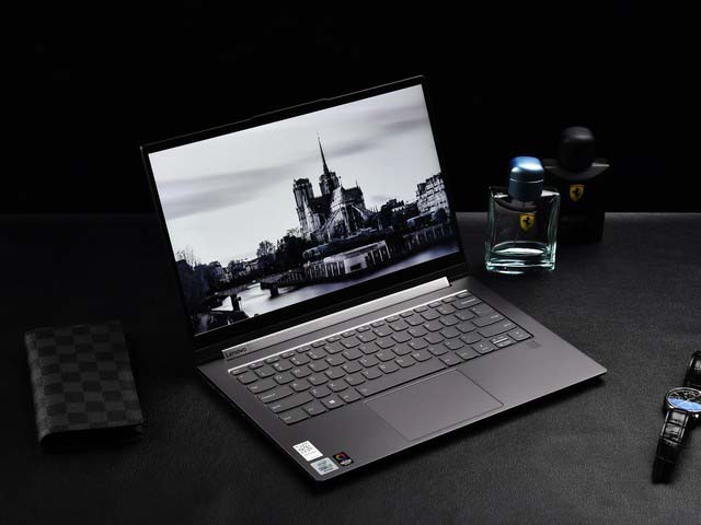 转轴与音箱完美邂逅 联想YOGA C940详细图文评测