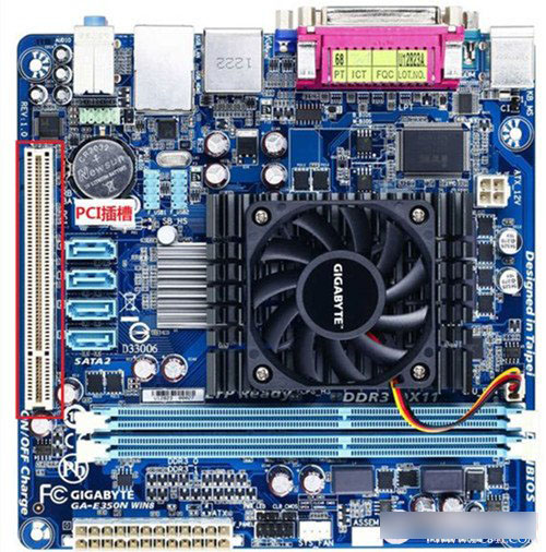 主板接口有哪些?如何组装主板扩展插槽?