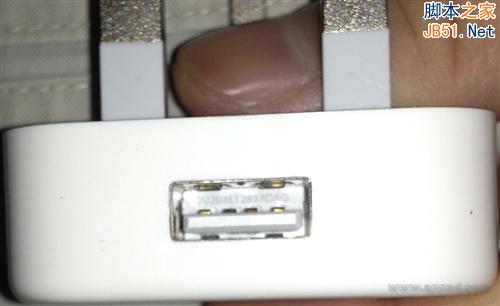 苹果电子产品iphone手机和ipad平板电脑的充电器真假鉴别方法图文详细介绍