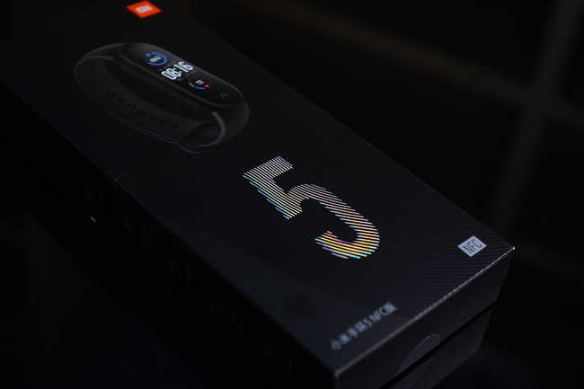小米手环5NFC版怎么样 小米手环5NFC版详细评测