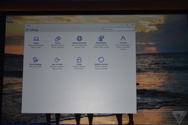 微软发布Win10消费者版本： Win7免费升级