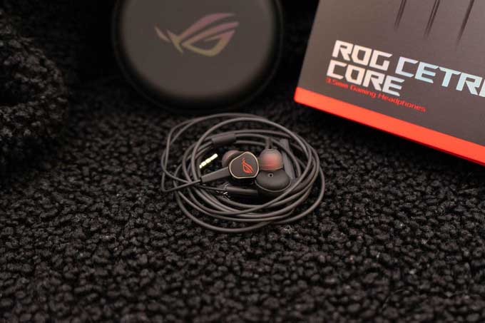ROG降临2标准版入耳式游戏耳机使用测评