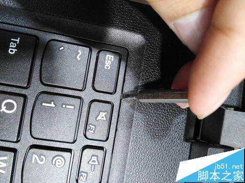 联想天逸310笔记本怎么拆机更换内存?