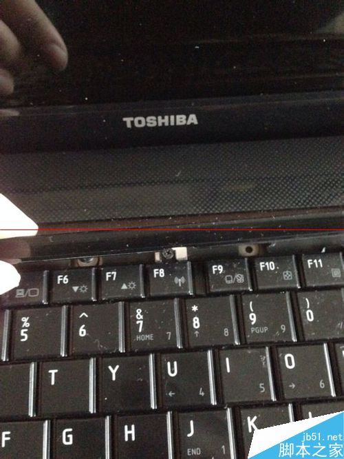 东芝L700怎么拆机清灰？