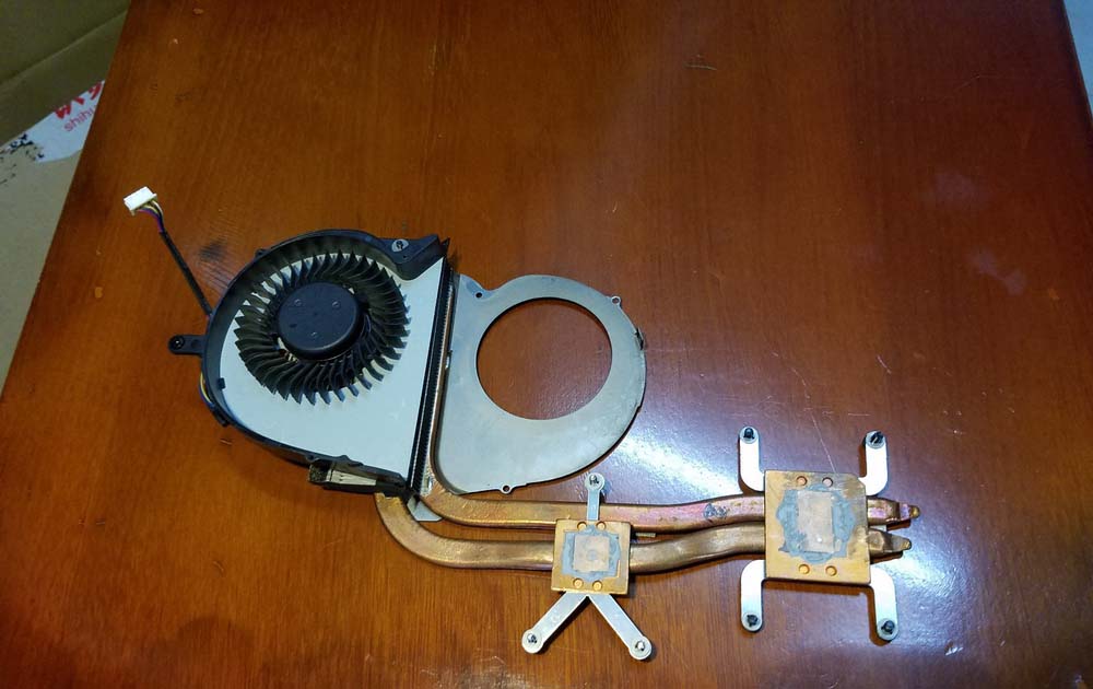 联想M5400笔记本怎么拆机清理内部灰尘?