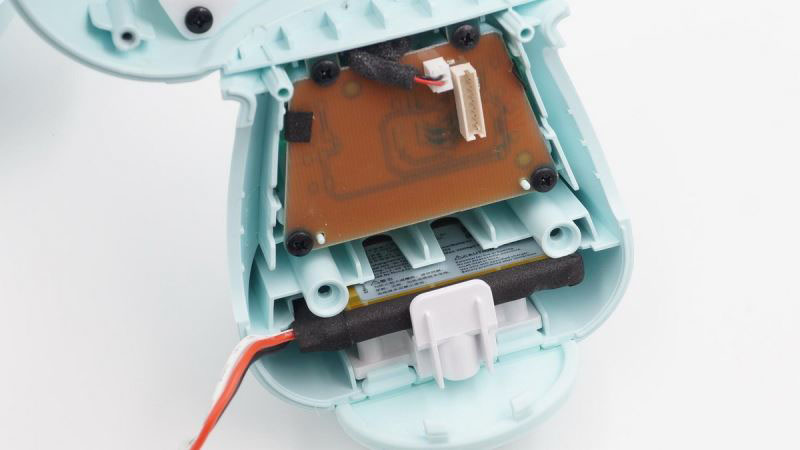 天猫精灵儿童智能音箱TG_A1内部做工怎么样 儿童智能音箱TG_A1拆解图解评测