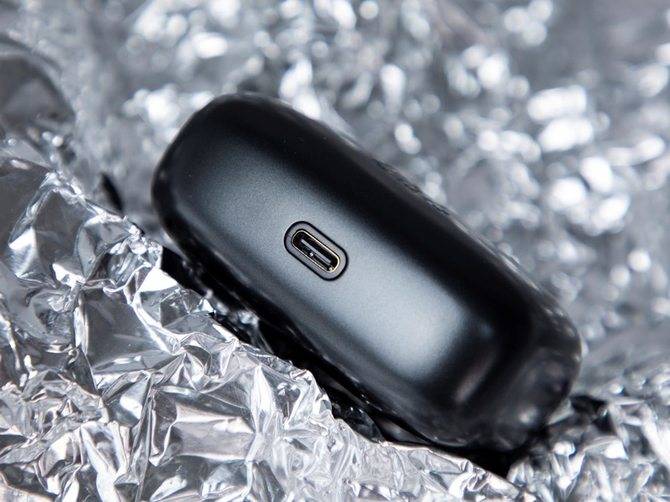 JBL LIVE 300TWS耳机体验如何 JBL LIVE 300TWS智能耳机评测