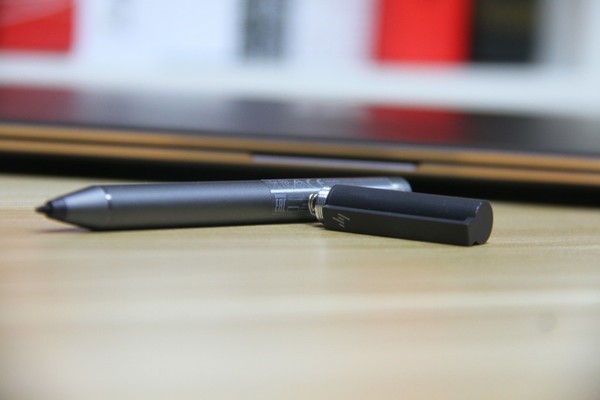 2017惠普Spectre x360 13-AC011TU二合一轻薄本全面深度图解评测