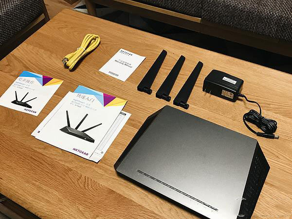 网件R7000P和R7000哪个值得买？网件R7000P AC2300路由器开箱拆机详细评测