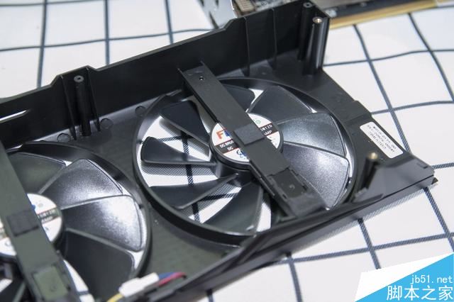 RX 560XT显卡性能怎么样 RX 560XT显卡性能及拆解图文评测