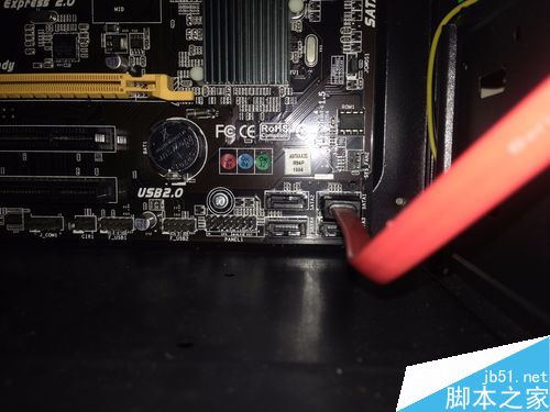 主板电源线怎么接?电脑主板分布的电源线接法介绍