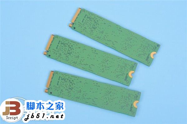 三星SM961 256GB M.2 SSD全球首发评测：超3GB/S的读取速度