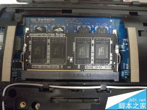 宏碁ACER4752G怎么拆机更换内存条?