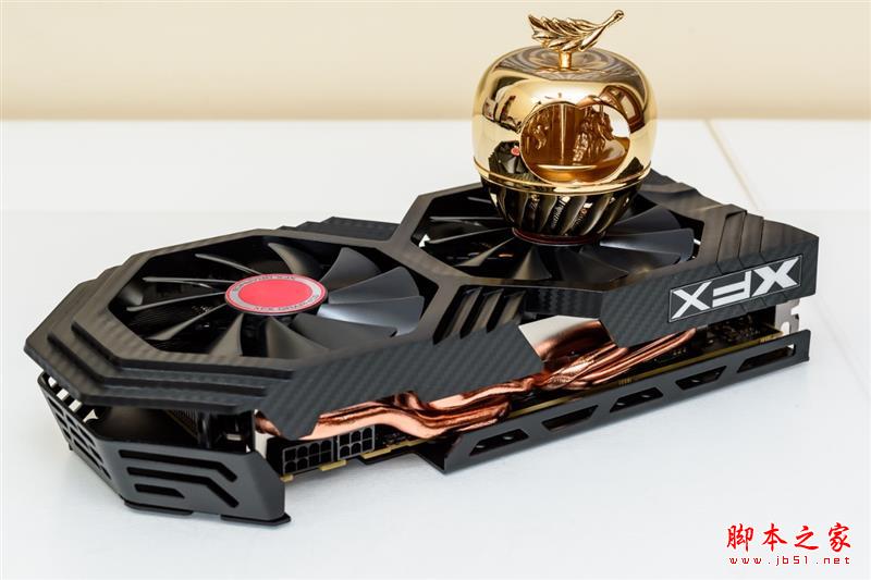 AMD RX590对比RX580值得买吗？AMD Radeon RX 590显卡深度图解评测+拆机