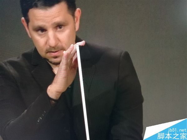 微软发布Surface Studio一体机:28寸超薄屏幕/GTX 980M显卡