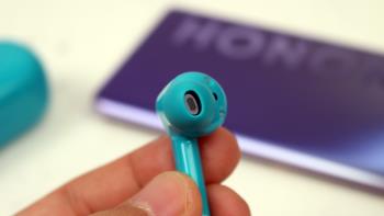 荣耀FlyPods3真无线蓝牙耳机值得入手吗 荣耀FlyPods3详细图文评测