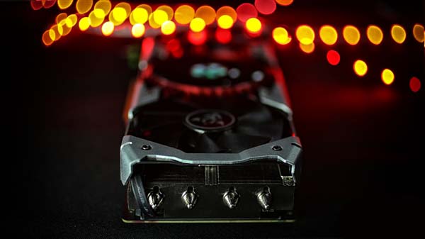 七彩虹iGame GTX1080Ti烈焰战神版美图赏:看起来是一种享受