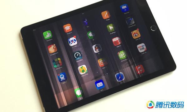 iPad Air 2无磕碰出现闪屏竖线故障的解决办法