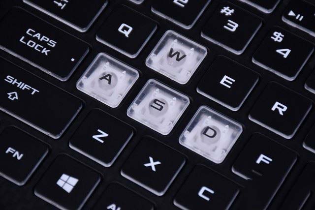 ROG枪神2s Plus值得买吗 万元游戏本ROG枪神2s Plus详细评测