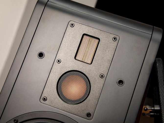 惠威M500音箱值得入手吗 惠威M500有源Hi-Fi客厅音箱评测