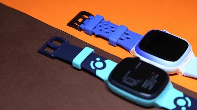 360儿童手表9X和小天才Q2哪个好 360儿童手表9X对比小天才Q2评测