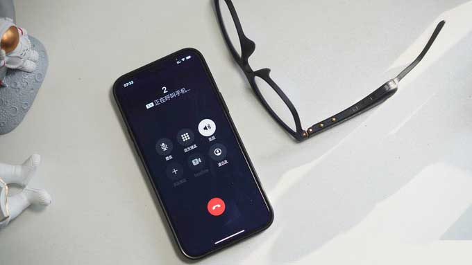 科技与现实的碰撞:雷柏Z1系列智能音频眼镜评测