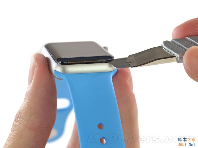 38毫米表盘的运动版apple watch详尽拆解：电池太失望了