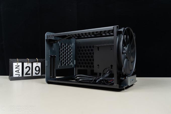 乔思伯JONSBO V8抽拉式机箱值得买吗 乔思伯JONSBO V8抽拉式机箱评测