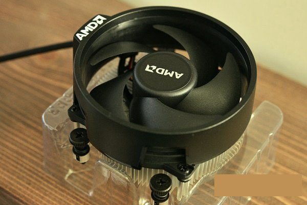 R5-1400和R5-1500X哪个好？R5 1500X和1400的区别对比详细介绍(附天梯图对比)