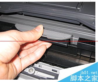 激光打印机硒鼓单元怎么加粉？